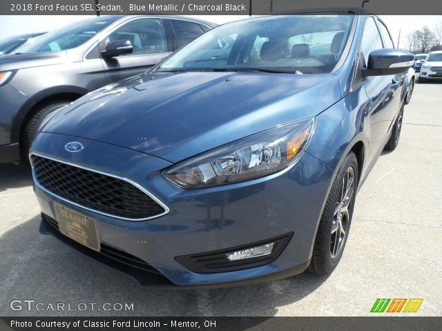 2018 Ford Focus SEL Sedan in Blue Metallic