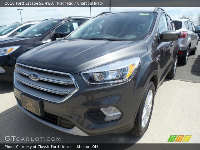 2018 Ford Escape SE 4WD in Magnetic