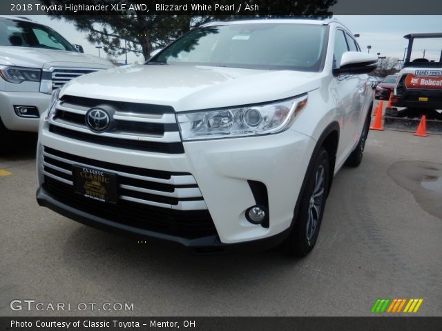 2018 Toyota Highlander XLE AWD in Blizzard White Pearl