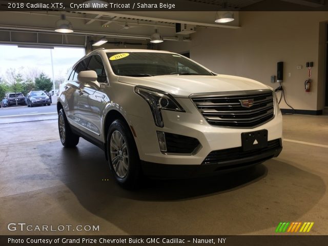 2018 Cadillac XT5  in Crystal White Tricoat