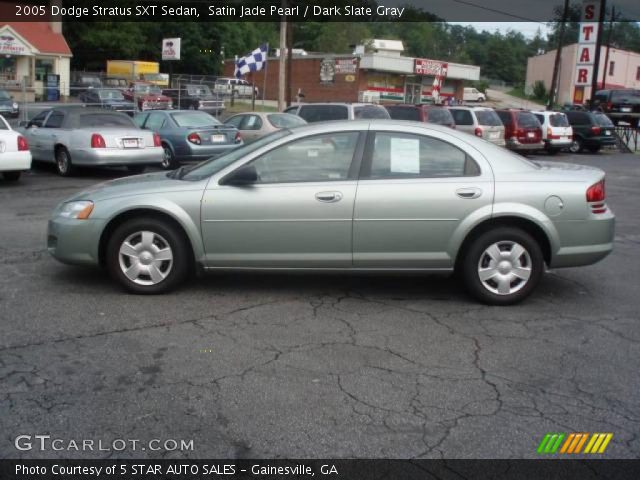 2005 Dodge Stratus SXT Sedan in Satin Jade Pearl