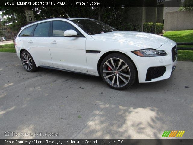 2018 Jaguar XF Sportbrake S AWD in Fuji White