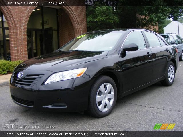 2009 Toyota Camry LE in Black