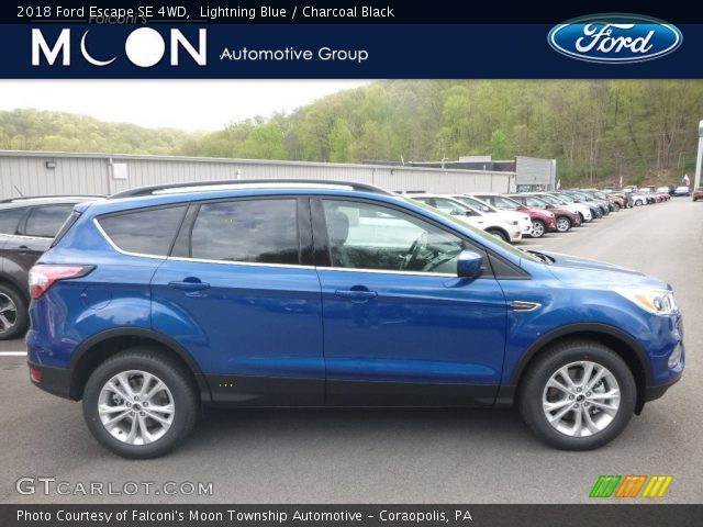 2018 Ford Escape SE 4WD in Lightning Blue