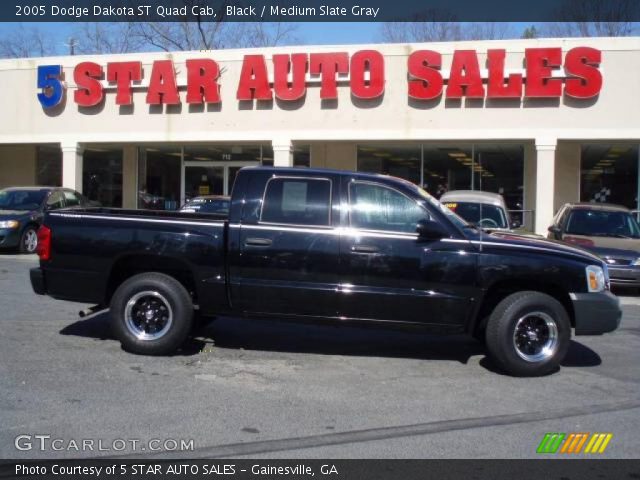 2005 Dodge Dakota ST Quad Cab in Black