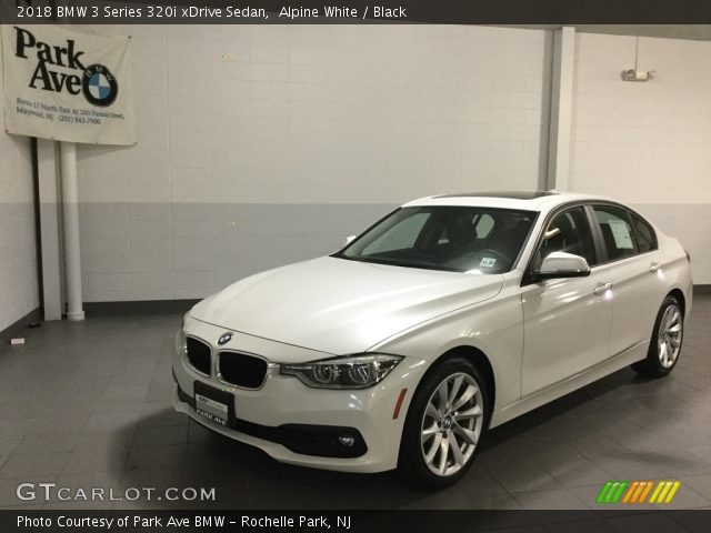 2018 BMW 3 Series 320i xDrive Sedan in Alpine White