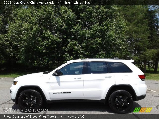 2018 Jeep Grand Cherokee Laredo 4x4 in Bright White