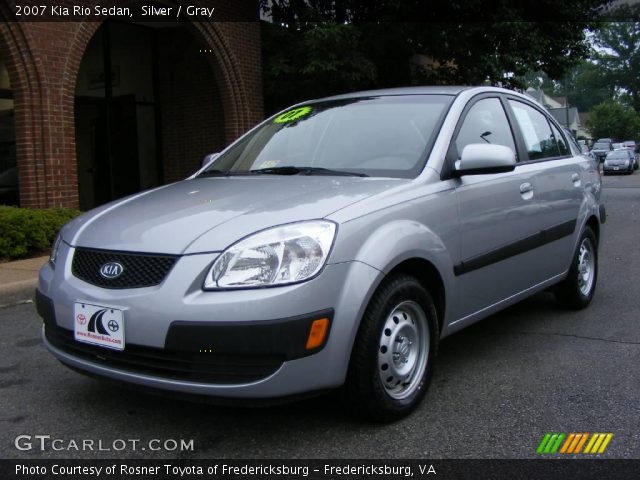 2007 Kia Rio Sedan in Silver