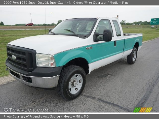 2007 Ford F250 Super Duty XL SuperCab 4x4 in Oxford White Clearcoat