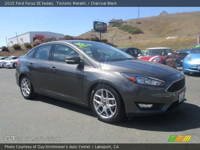 2015 Ford Focus SE Sedan in Tectonic Metallic