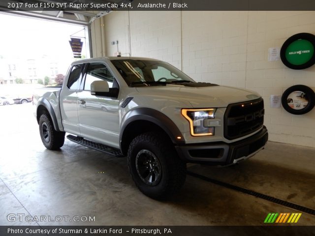 2017 Ford F150 SVT Raptor SuperCab 4x4 in Avalanche