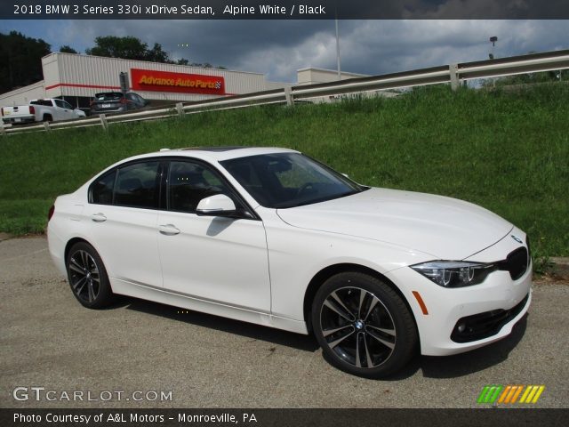 2018 BMW 3 Series 330i xDrive Sedan in Alpine White