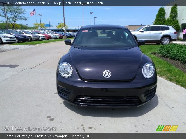 2018 Volkswagen Beetle S in Deep Black Pearl