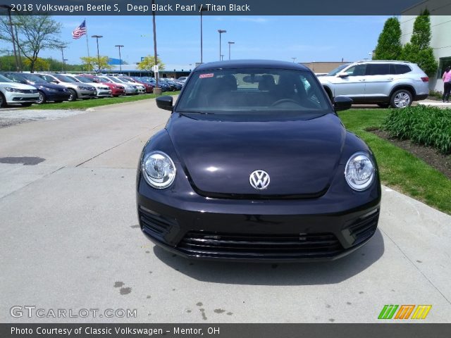 2018 Volkswagen Beetle S in Deep Black Pearl