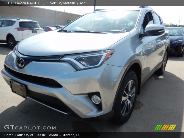 2018 Toyota RAV4 XLE in Silver Sky Metallic