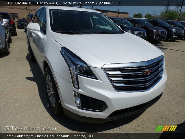 2018 Cadillac XT5 Luxury AWD in Crystal White Tricoat