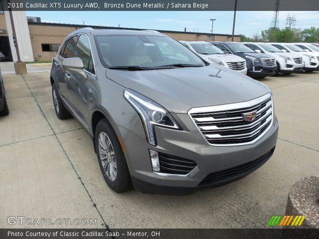 2018 Cadillac XT5 Luxury AWD in Bronze Dune Metallic