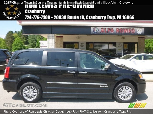 2015 Chrysler Town & Country Touring-L in Brilliant Black Crystal Pearl