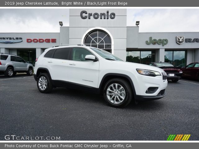 2019 Jeep Cherokee Latitude in Bright White