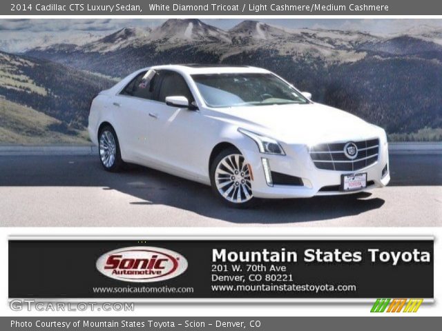 2014 Cadillac CTS Luxury Sedan in White Diamond Tricoat