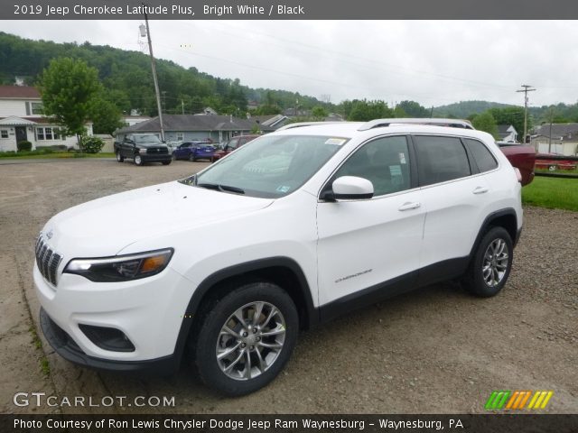 2019 Jeep Cherokee Latitude Plus in Bright White