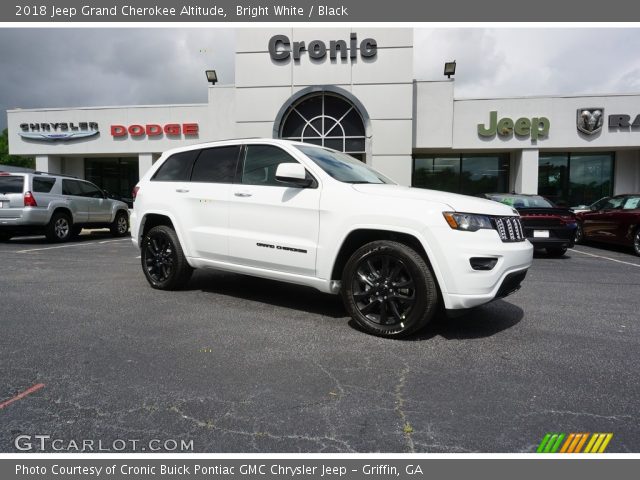 2018 Jeep Grand Cherokee Altitude in Bright White