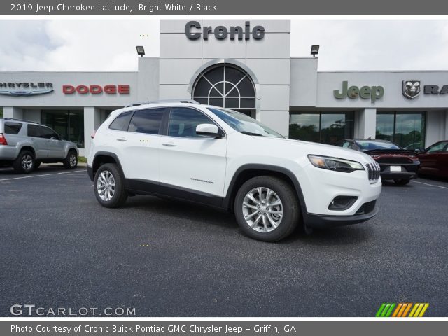 2019 Jeep Cherokee Latitude in Bright White