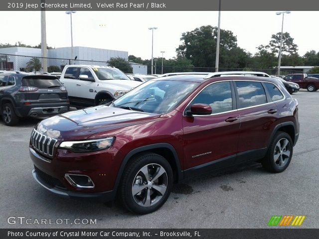 2019 Jeep Cherokee Limited in Velvet Red Pearl