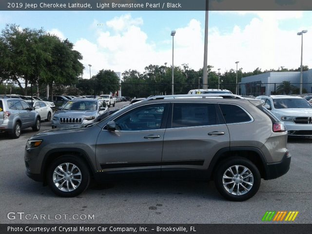 2019 Jeep Cherokee Latitude in Light Brownstone Pearl