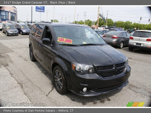 2017 Dodge Grand Caravan GT in Black Onyx