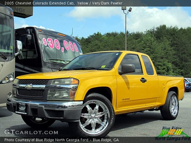 2005 Chevrolet Colorado Extended Cab in Yellow
