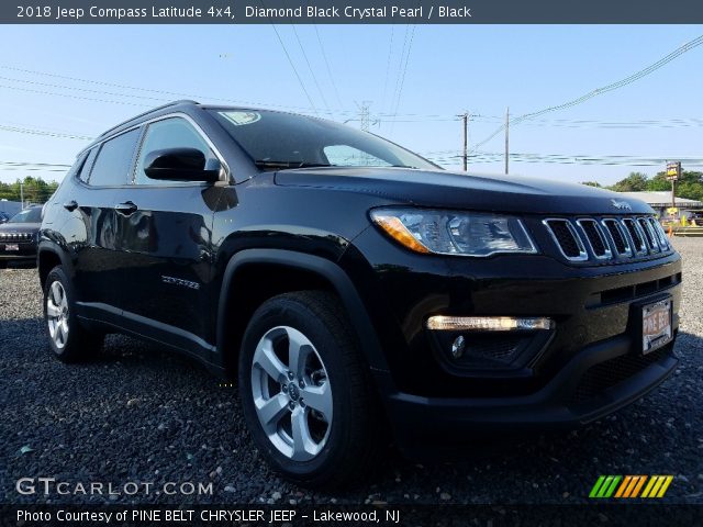 2018 Jeep Compass Latitude 4x4 in Diamond Black Crystal Pearl