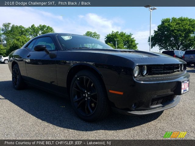 2018 Dodge Challenger SXT in Pitch Black