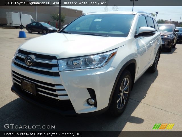 2018 Toyota Highlander XLE AWD in Blizzard White Pearl