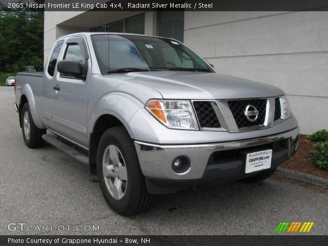 2005 Nissan Frontier LE King Cab 4x4 in Radiant Silver Metallic