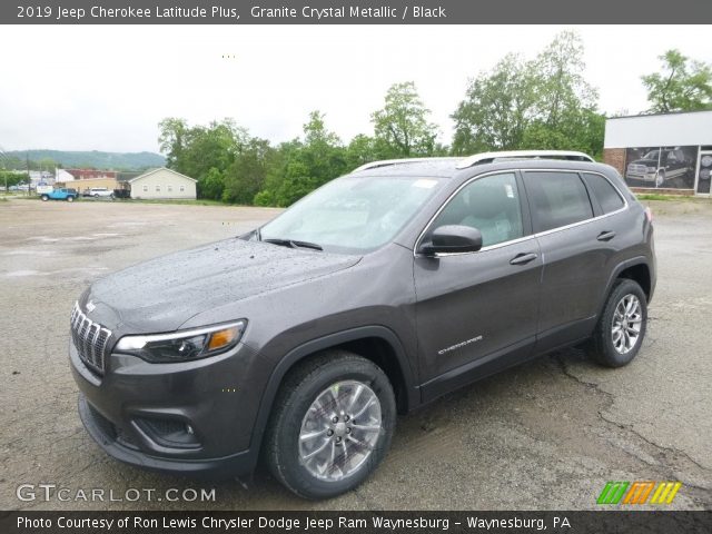 2019 Jeep Cherokee Latitude Plus in Granite Crystal Metallic