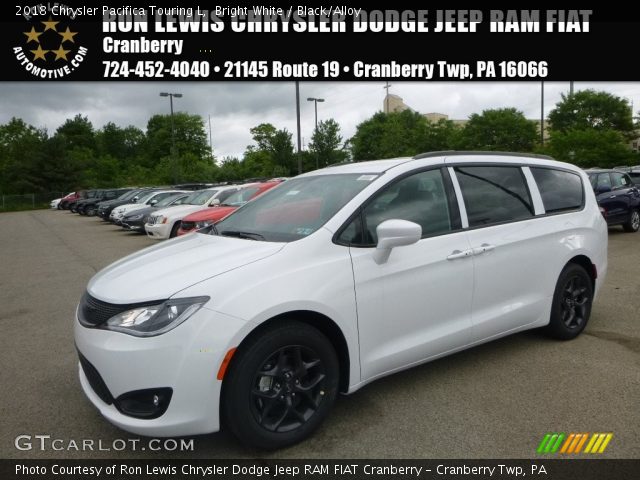 2018 Chrysler Pacifica Touring L in Bright White