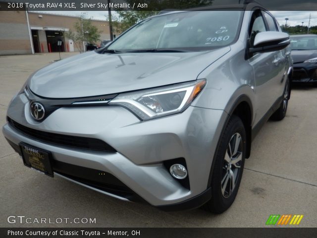 2018 Toyota RAV4 XLE in Silver Sky Metallic