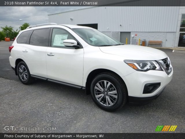 2018 Nissan Pathfinder SV 4x4 in Pearl White