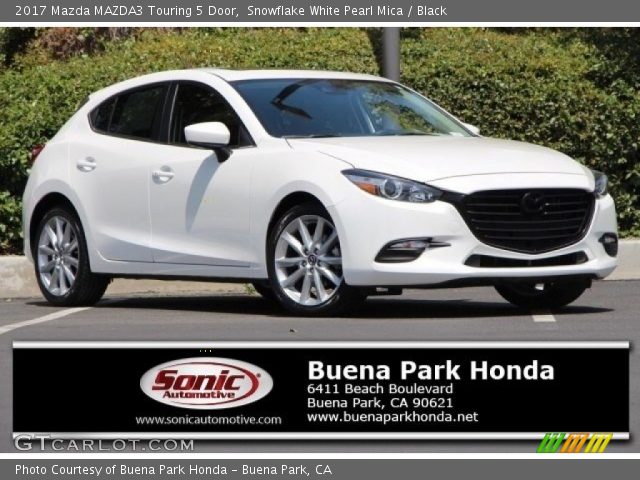2017 Mazda MAZDA3 Touring 5 Door in Snowflake White Pearl Mica