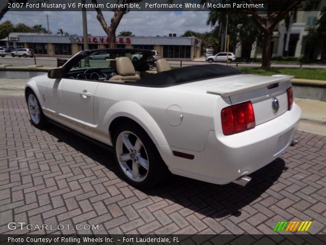 2007 Ford Mustang V6 Premium Convertible in Performance White