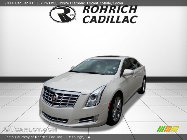 2014 Cadillac XTS Luxury FWD in White Diamond Tricoat