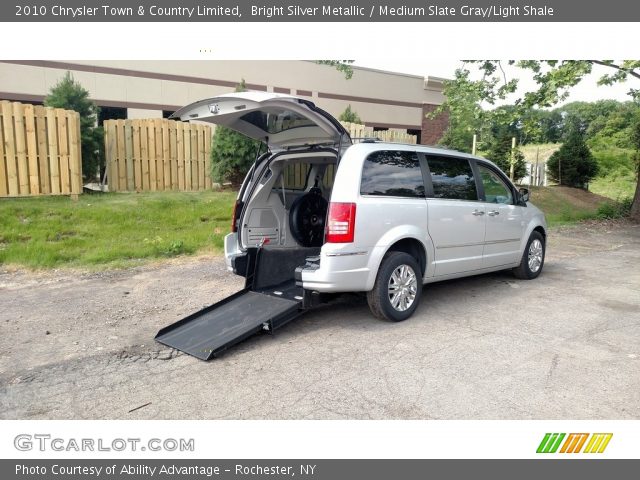 2010 Chrysler Town & Country Limited in Bright Silver Metallic