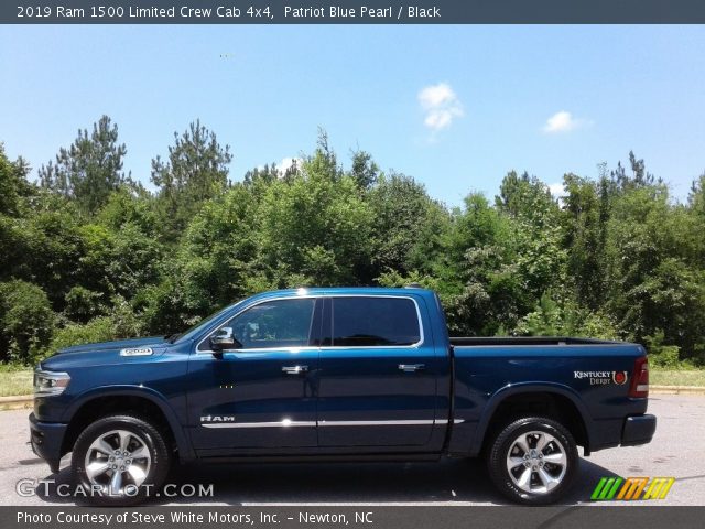 2019 Ram 1500 Limited Crew Cab 4x4 in Patriot Blue Pearl