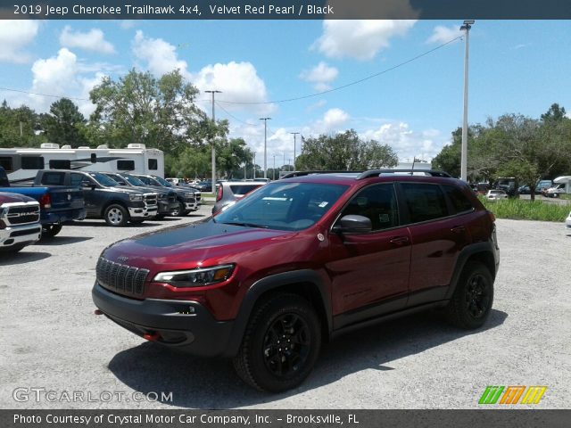 2019 Jeep Cherokee Trailhawk 4x4 in Velvet Red Pearl