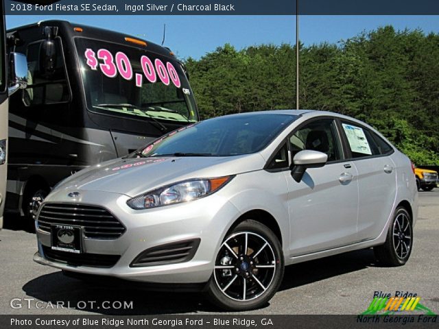 2018 Ford Fiesta SE Sedan in Ingot Silver