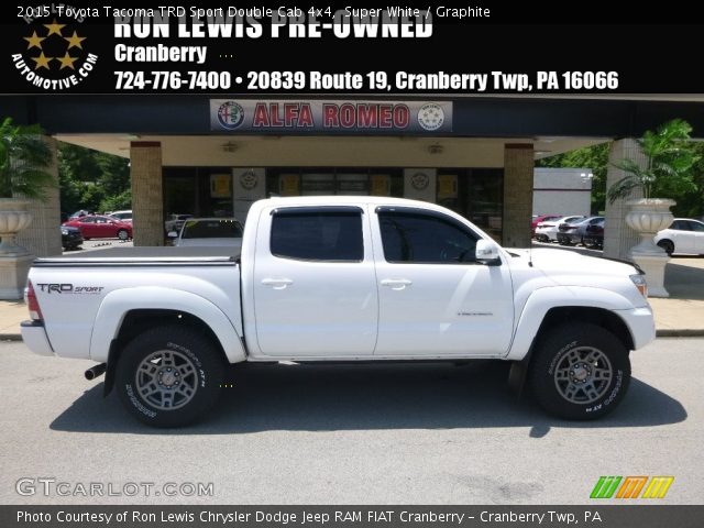 2015 Toyota Tacoma TRD Sport Double Cab 4x4 in Super White