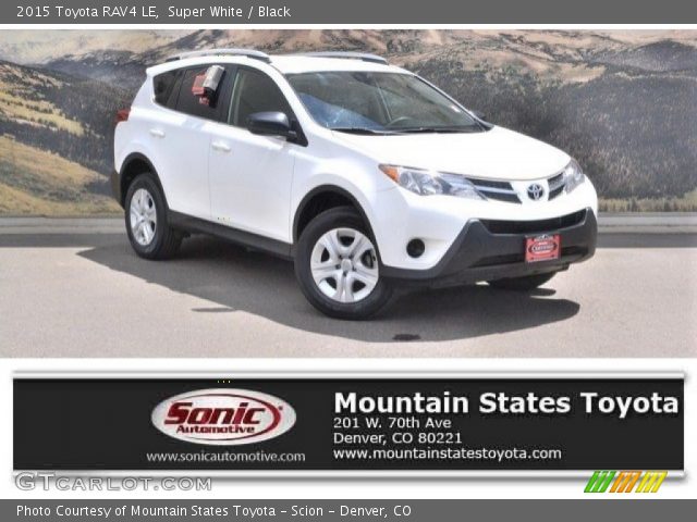 2015 Toyota RAV4 LE in Super White