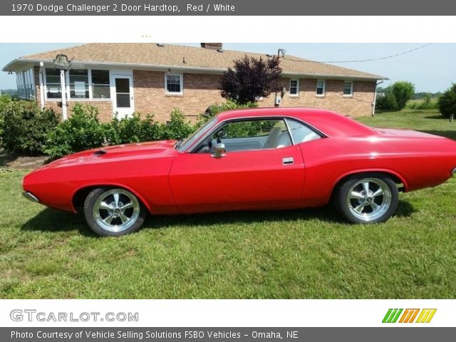 1970 Dodge Challenger 2 Door Hardtop in Red