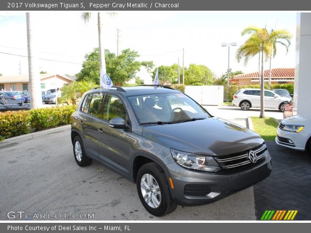 2017 Volkswagen Tiguan S in Pepper Gray Metallic